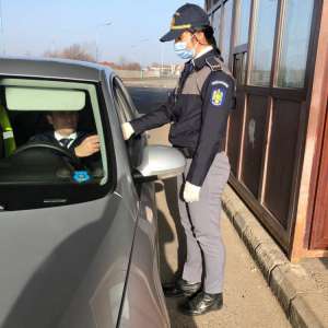 Colegele de lângă noi