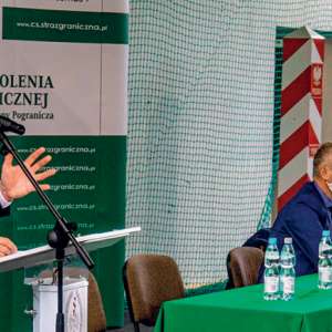 Primul serviciu în uniformă al Uniunii Europene