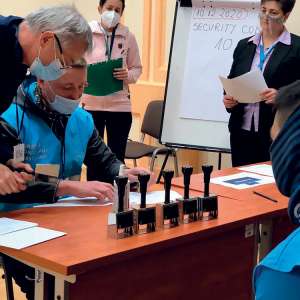 Primul serviciu în uniformă al Uniunii Europene