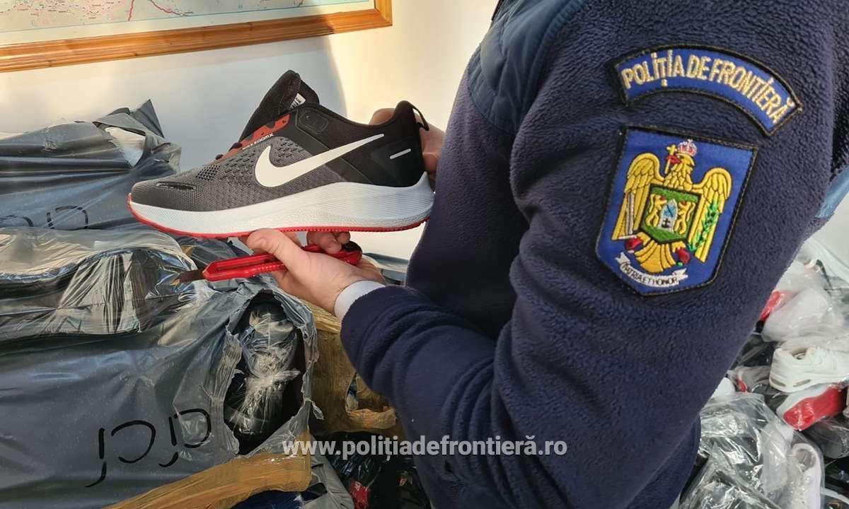 Bunuri susceptibile a fi contrafăcute, descoperite în P.T.F Giurgiu