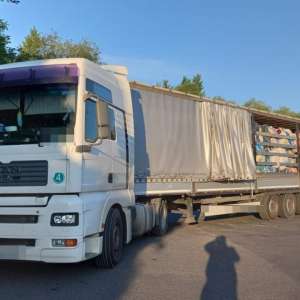 Peste 15  tone de deșeuri constând în îmbrăcăminte şi încălţăminte, depistate la P.T.F. Borș