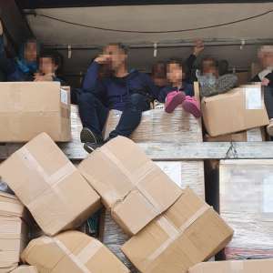 Douăzeci şi unu de cetăţeni străini, depistați în acest weekend, la frontiera cu Ungaria