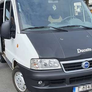 Țigarete în valoare de 10.400 de lei, ascunse într-un microbuz, descoperite la P.T.F Giurgiu