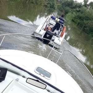 Doi cetăţeni români salvați de polițiștii de frontieră tulceni