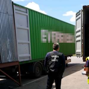 Container cu peste 25 tone de deșeuri, descoperit în Portul Constanţa Sud Agigea