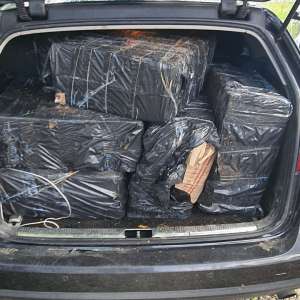 Aproximativ 10.000 pachete cu țigări confiscate la frontiera de nord