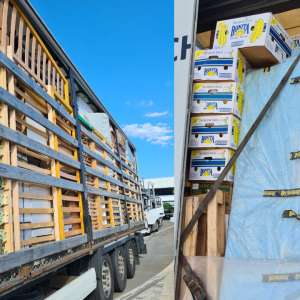 Două automarfare încărcate cu deșeuri oprite să intre în România, prin Punctul de Trecere a Frontierei Petea