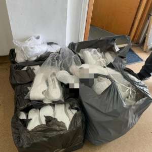 Bunuri susceptibile a fi contrafăcute, estimate la 50.000 de euro,  descoperite la P.T.F. Giurgiu