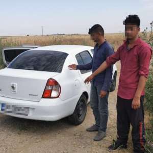 Zece cetăţeni străini, sprijiniţi de un cetățean român, depistaţi la graniţa cu Serbia