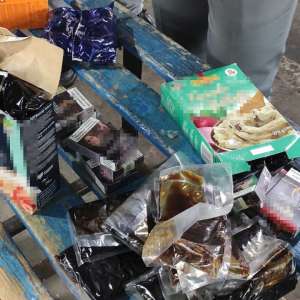 Nouă kilograme de tutun ascuns în cutii pentru alimente, descoperit la P.T.F. Albița