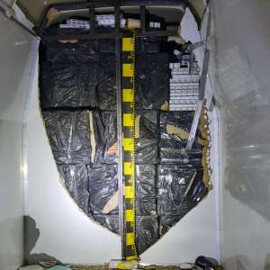 Şofer arestat 30 de zile pentru contrabandă cu ţigări