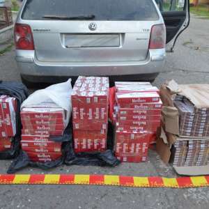 Bunuri accizabile de contrabandă în valoare de aproximativ 44.000 de lei descoperite la frontiera de est