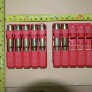 Bunuri accizabile de contrabandă în valoare de aproximativ 44.000 de lei descoperite la frontiera de est