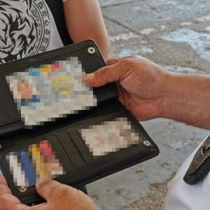 A plătit 300 de euro pentru un loc de muncă mai bun și s-a ales cu dosar penal