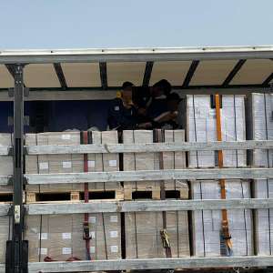 Trei afgani, ascunși în semiremorca unui TIR, depistaţi la P.T.F. Nădlac