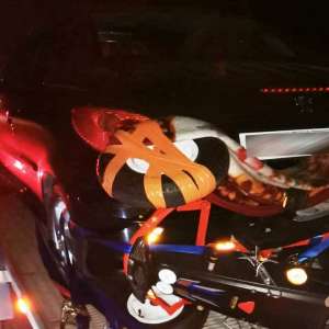 I-a împrumutat mașina și s-au ales amândoi cu dosare penale