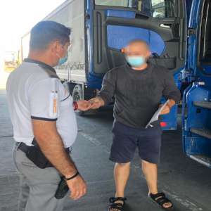 Document fals descoperit la controlul de frontieră