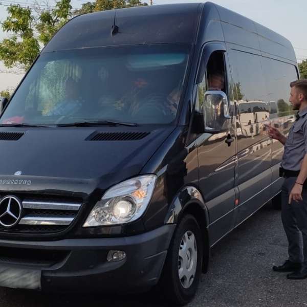 Autoturism cu I.T.P. fals, depistat în trafic de polițiștii de frontieră