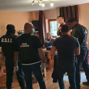 25 de percheziţii pentru destructurarea unui grup infracțional organizat pentru traficul de migranţi, derulate de poliţiştii de frontieră