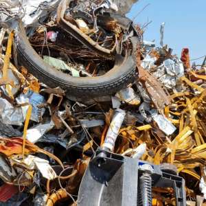 Aproximativ 2.000 de tone deșeuri din diferite materiale, transportate ilegal din Ungaria, oprite la P. T. F. Calafat Portuar