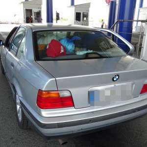 Tânără din Liban depistată la P.T.F. Calafat, ascunsă într-un autoturism