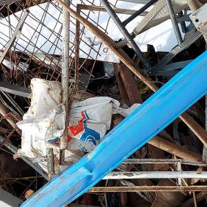 Peste o mie de tone de deșeuri din diferite materiale, transportate ilegal din Serbia, oprite la Cernavodă