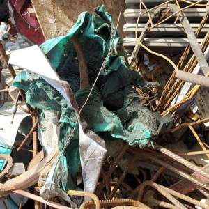 Peste o mie de tone de deșeuri din diferite materiale, transportate ilegal din Serbia, oprite la Cernavodă