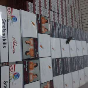 Microbuz plin cu ţigări de contrabandă, blocat în trafic de către poliţiştii de frontieră botoșăneni