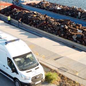 Peste o mie de tone de deșeuri din diferite materiale, transportate ilegal din Bulgaria, oprite la Murfatlar