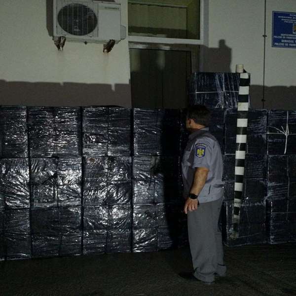 22.000 de pachete cu țigări, confiscate la frontiera de nord