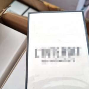 Articole vestimentare și parfumuri, susceptibile a fi contrafăcute, estimate la 400.000 de lei, descoperite în P.T.F. Giurgiu