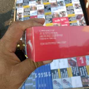 Aproximativ 9.600 pachete cu țigări, ascunse într-un microbuz, descoperite la P.T.F. Calafat