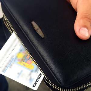 Falsuri depistate de poliţiştii de frontieră în drumul spre Polonia