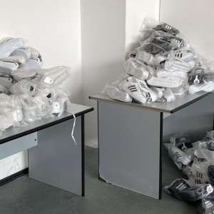 Bunuri susceptibile a fi contrafăcute, estimate la 240.00 de lei, descoperite de polițiștii de frontieră din cadrul I.T.P.F. Giurgiu