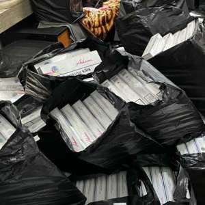 Aproximativ 12.000 pachete țigări, pesticide, motorină şi votcă descoperite în P.T.F. Siret