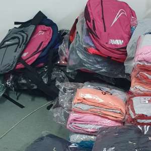 Articole vestimentare, susceptibile a fi contrafăcute, descoperite de polițiștii de frontieră din cadrul P.T.F. Giurgiu