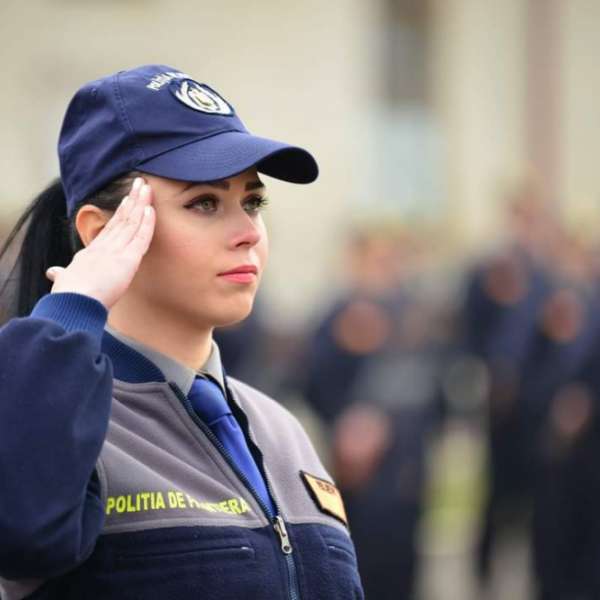 Cum să devii poliţist de frontieră
