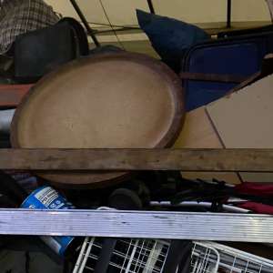 15 tone de haine second hand, oprite la P.T.F. Borș II