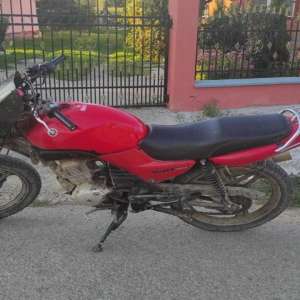 Vehicul neînmatriculat condus pe drumurile publice fără permis