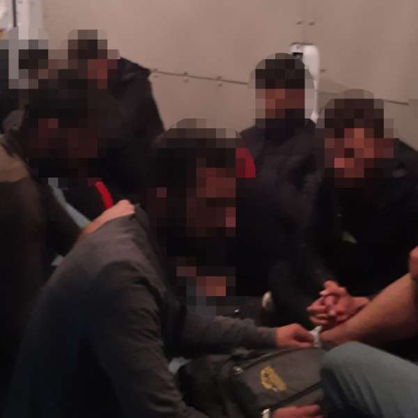 Douăzeci de cetăţeni străini, depistați de polițiștii de frontieră arădeni