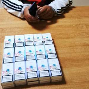 Un gălăţean s-a ales cu lucrare penală, pentru un permis de conducere necorespunzător şi transport de ţigări