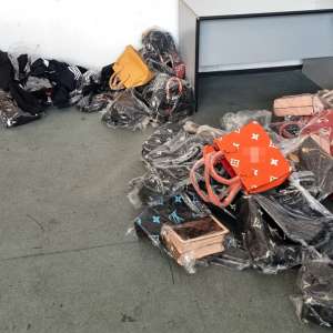 Bunuri susceptibile a fi contrafăcute, descoperite la P.T.F. Giurgiu