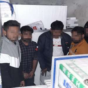 Nouă indieni ascunşi într-o autoutilitară, descoperiţi la ieşirea din ţară prin PTF Petea