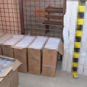 Peste 43.000 pachete țigări, în valoare de 100.000 de euro, confiscate la frontiera de nord a României