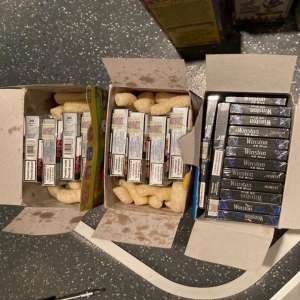 Pufuleţi aromatizaţi cu tutun de contrabandă, pregătiţi pentru Italia