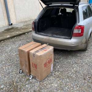 Cărăuşi de ţigări de contrabandă opriţi în trafic de poliţiştii de frontieră