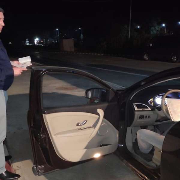Autovehicule radiate din circulație, oprite la frontiera cu Republica Moldova