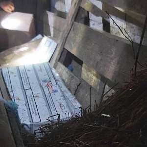 Mii de ţigarete de contrabandă depistate în urma unui denunţ