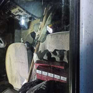 Mii de ţigarete de contrabandă depistate în urma unui denunţ