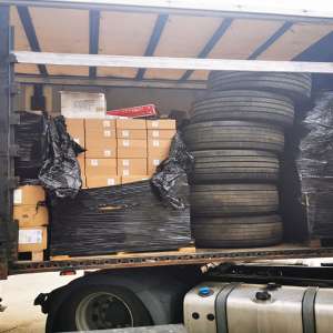 Peste 3.000 articole electronice fără documente justificative descoperite într-un camion